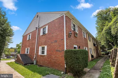 112 Railroad Ave #1, West Grove, PA 19390