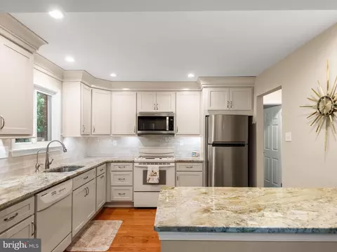 Kitchen - 101 Camsten Ct, Chesterbrook, PA 19087 photo 4 of 5