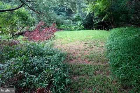 Exterior - 433 Homestead Rd, Wayne, PA 19087 photo 14 of 18