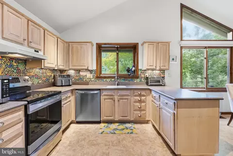 Kitchen - 433 Homestead Rd, Wayne, PA 19087 photo 1 of 5