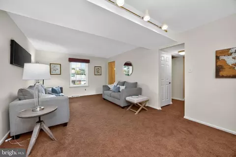Living - 600 Brecknock Dr, Exton, PA 19341 photo 2 of 5