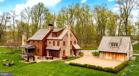 202 Privet Ln, Elverson, PA 19520