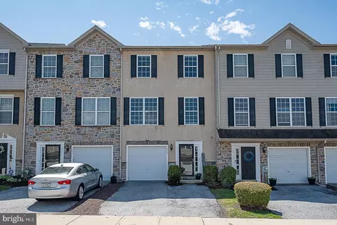 243 Kennedy Dr #70, Coatesville, PA 19320