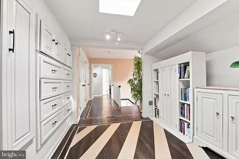 Entry Way - 19 Highfield Ln, Wayne, PA 19087 photo 5 of 6