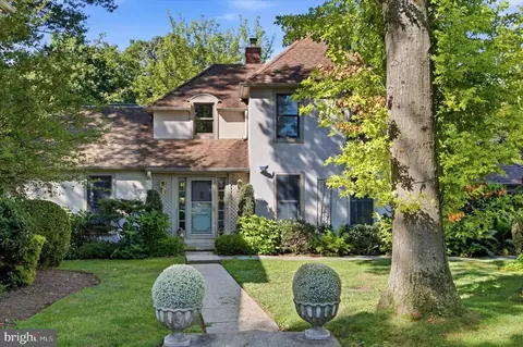 Exterior - 19 Highfield Ln, Wayne, PA 19087 photo 10 of 10