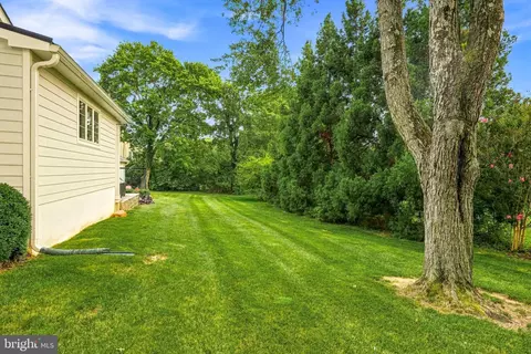 Exterior - 716 Clovelly Ln, Devon, PA 19333 photo 12 of 15