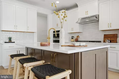 190 Alroy Rd #HOME 270, Malvern, PA 19355