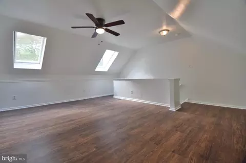 Living - 49 E Jonathan Ct #49, Kennett Square, PA 19348 photo 7 of 8