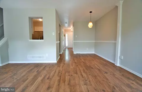 Living - 49 E Jonathan Ct #49, Kennett Square, PA 19348 photo 6 of 8
