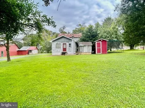 Exterior - 200 Red Pump Rd, Nottingham, PA 19362 photo 2 of 5