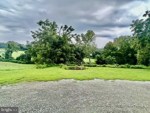 Exterior - 200 Red Pump Rd, Nottingham, PA 19362 photo 3 of 5