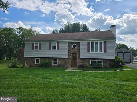 430 Farmhouse Rd, Downingtown, PA 19335
