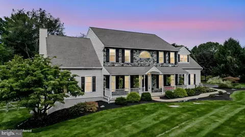 107 Stonegate Dr, Landenberg, PA 19350