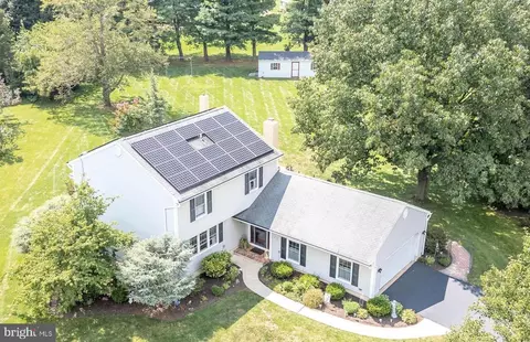 11 Main Lin Dr, Coatesville, PA 19320