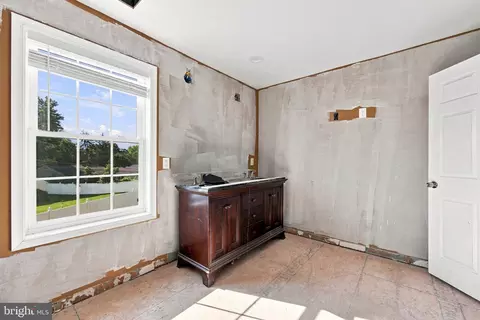 Bath - 516 Brookview Rd, Exton, PA 19341 photo 1 of 3