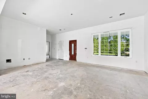 Living - 516 Brookview Rd, Exton, PA 19341 photo 1 of 3