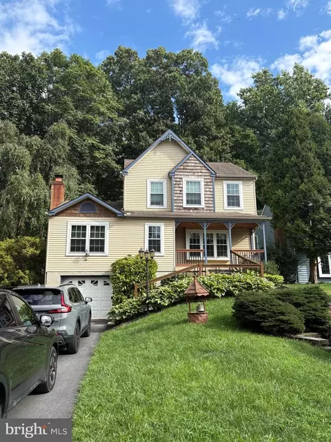 1658 Hemlock Cir, Downingtown, PA 19335