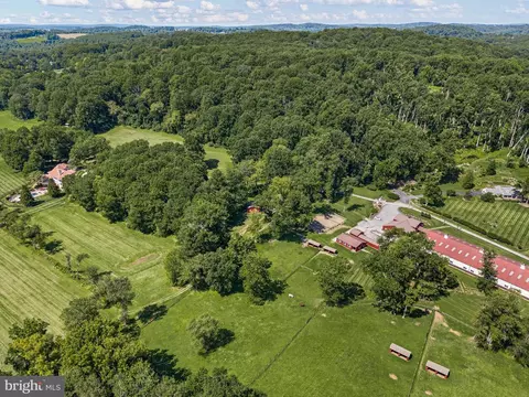 1800 Art School Rd, Chester Springs, PA 19425