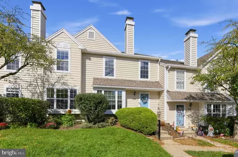 208 Harbour Ridge Ln, Downingtown, PA 19335
