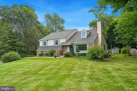 Exterior - 606 Upper Gulph Rd, Wayne, PA 19087 photo 2 of 10