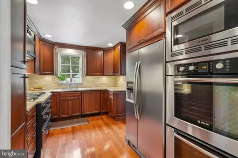 Kitchen - 606 Upper Gulph Rd, Wayne, PA 19087 photo 2 of 4