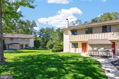 1100 Apt 6 Brinton Place Rd, West Chester, PA 19380