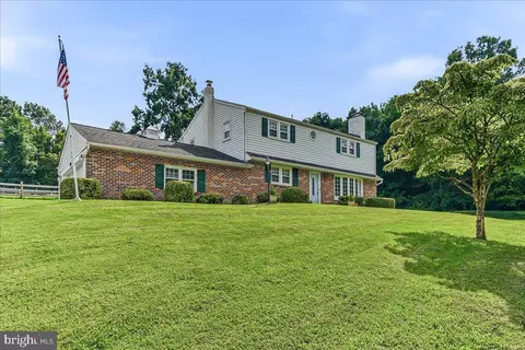 1344 Sherwood Dr, West Chester, PA 19380
