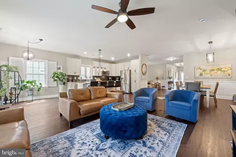 411 National Dr, Downingtown, PA 19335