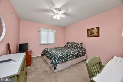 Bedroom - 133 Caernarvon Ct, Exton, PA 19341 photo 4 of 4