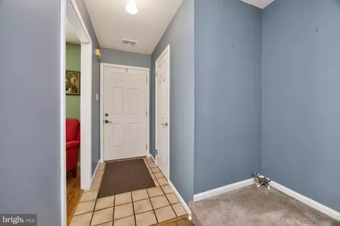 Entry Way - 133 Caernarvon Ct, Exton, PA 19341 photo 1 of 3