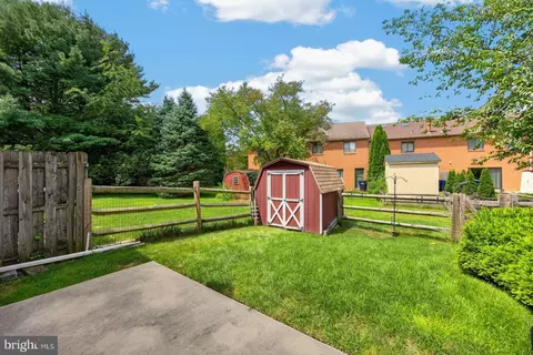 Exterior - 133 Caernarvon Ct, Exton, PA 19341 photo 6 of 8