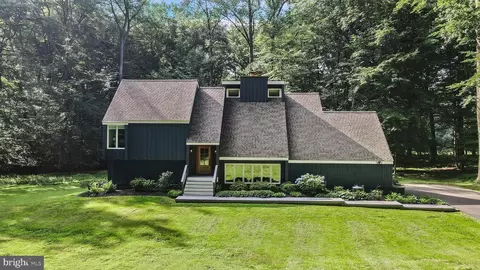 48 Partridge Ln, Kennett Square, PA 19348