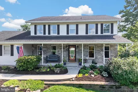 140 Freedom Valley Cir, Coatesville, PA 19320