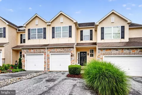 180 Lukens Mill Dr, Coatesville, PA 19320