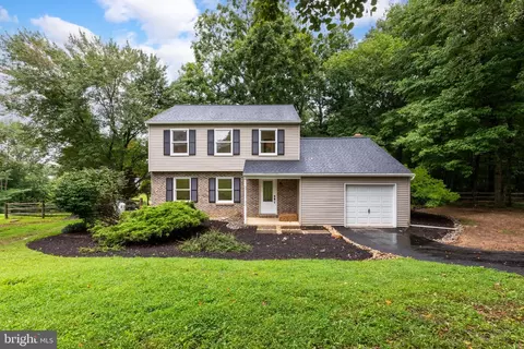 2067 Fawn Ln, Coatesville, PA 19320
