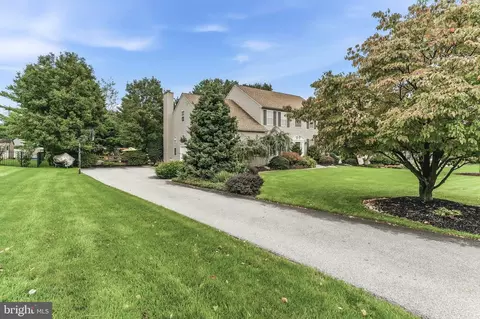 131 Ramblewood Dr, Glenmoore, PA 19343