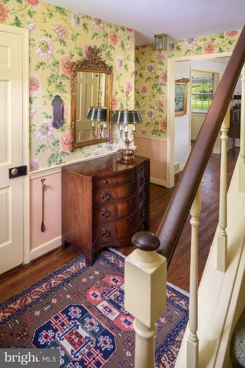 Other - 672 Clovelly Ln, Devon, PA 19333 photo 2 of 19