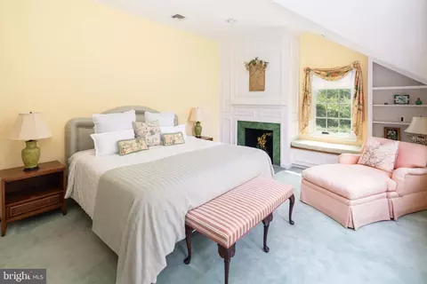 Bedroom - 672 Clovelly Ln, Devon, PA 19333 photo 3 of 8