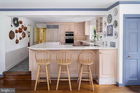 Kitchen - 672 Clovelly Ln, Devon, PA 19333 photo 1 of 6
