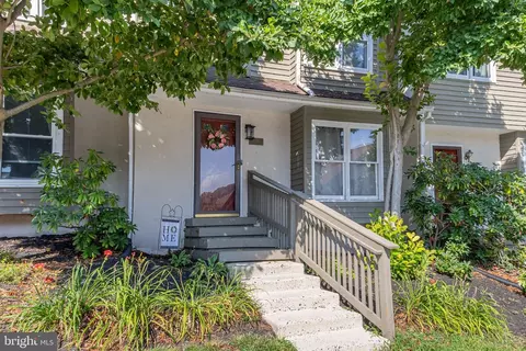 4203 Franklin Ct #4203, Chester Springs, PA 19425