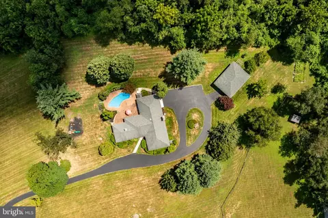 954 Saint Matthews Rd, Chester Springs, PA 19425