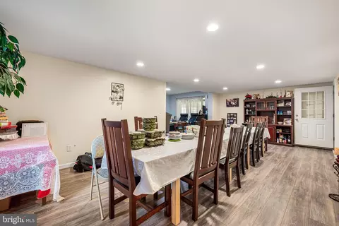 Dining - 159 Planebrook Rd, Malvern, PA 19355 photo 2 of 2