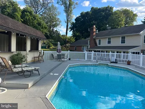 Exterior - 159 Planebrook Rd, Malvern, PA 19355 photo 5 of 7