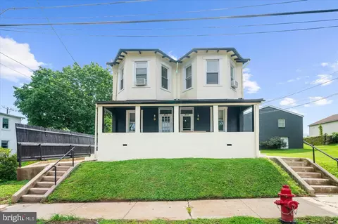 825 Maple Ave, Phoenixville, PA 19460