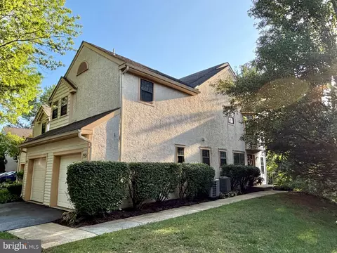 769 Brettingham Ct #601, West Chester, PA 19382