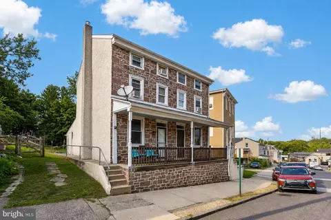 129 Hall St, Spring City, PA 19475