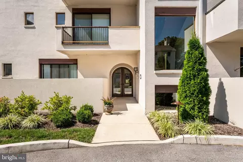 Exterior - 14 Chamond #14, Devon, PA 19333 photo 2 of 4