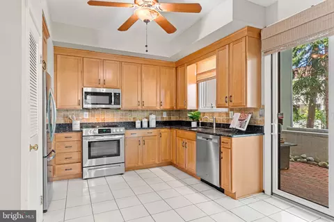 Kitchen - 14 Chamond #14, Devon, PA 19333 photo 1 of 3