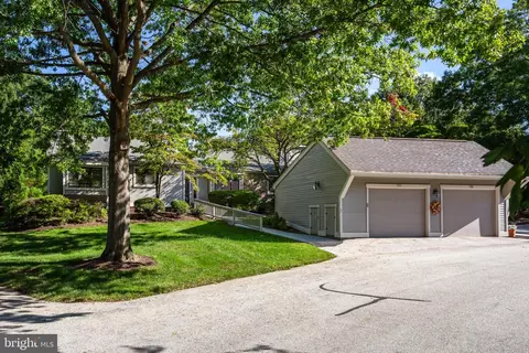 735 Inverness Dr, West Chester, PA 19380