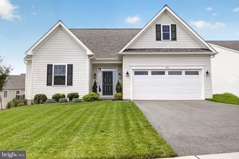 228 Flintwood Dr, Oxford, PA 19363